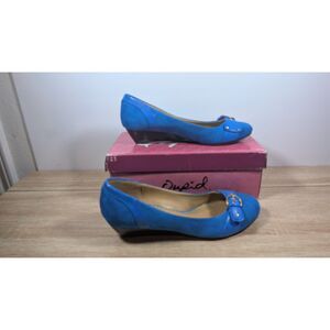 Qupid Women’s Blue Suede Wedge Heels Size 7 – Segment-48S Dress Shoes